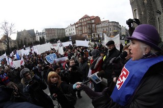 Ludzie protestują, a w mieście debatują – zobacz zdjęcia
